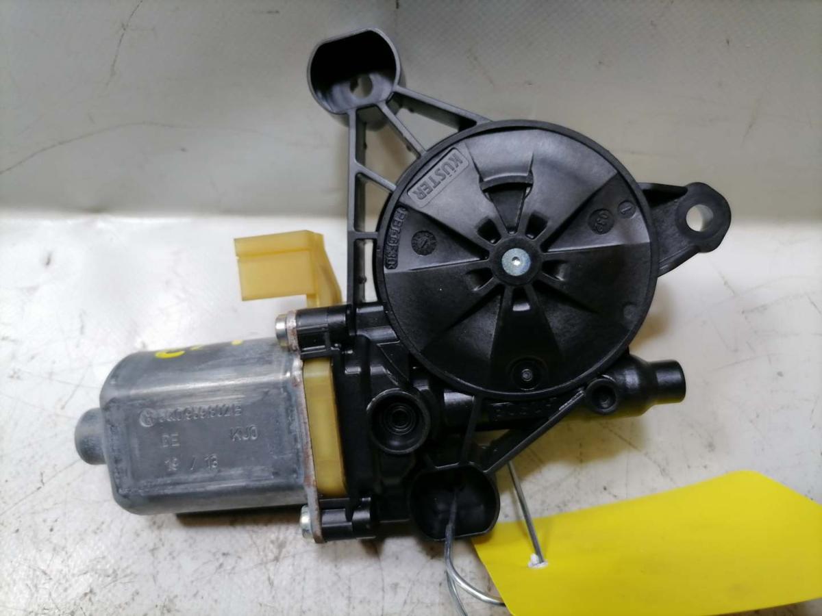 Porsche Macan original Fensterhebermotor vorn rechts Bj.2015